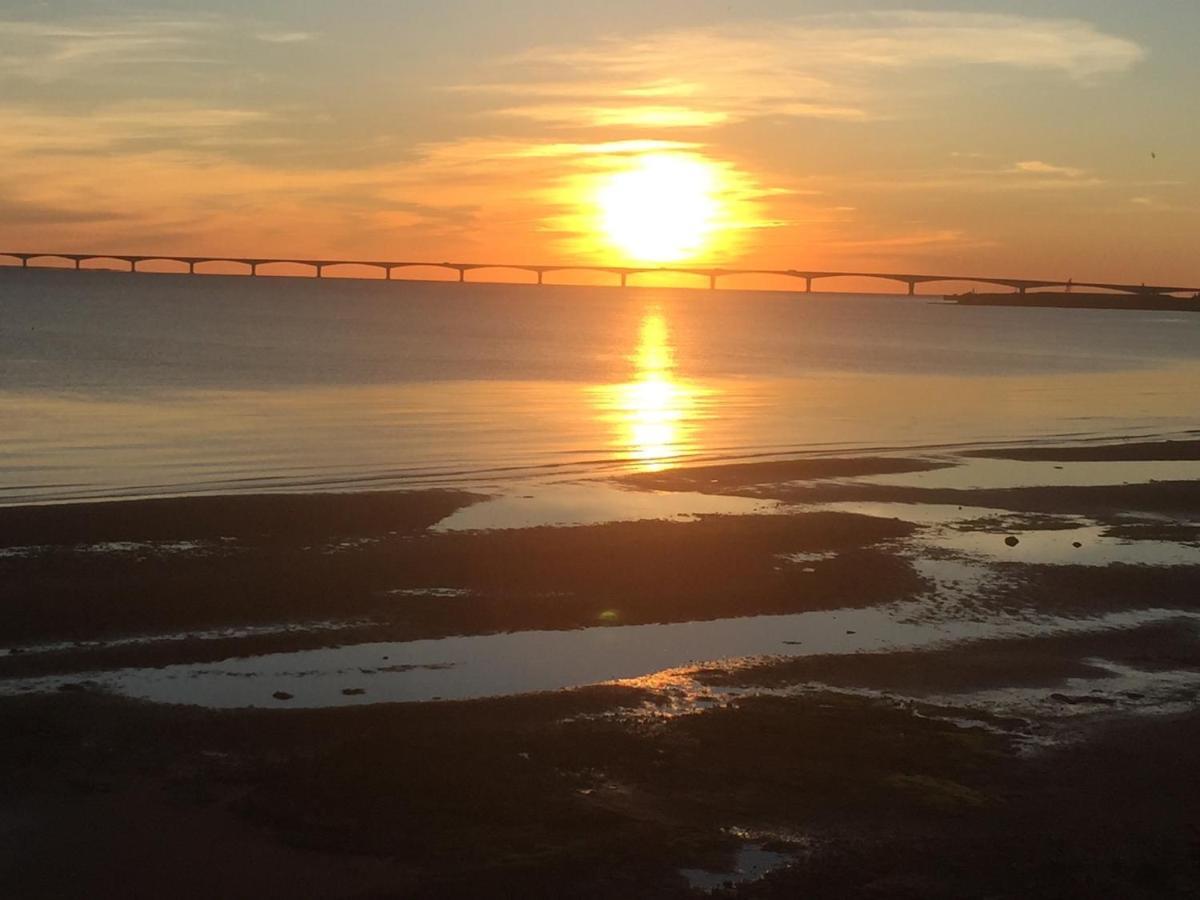 Newly Renovated Confederation Bridge View Cottages Borden-Carleton エクステリア 写真